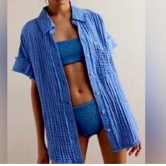 We The Free Tops - We The Free Button Up Shirt Blue Linen Blend Oversized Short Sleeve Collared